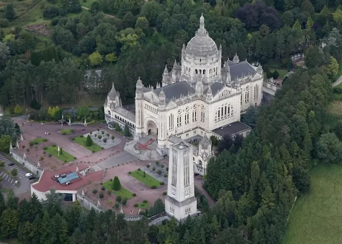 Gold Apartment Saint-Come-de-Fresne